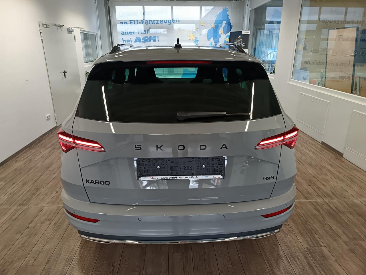 Skoda Karoq Sportline 2,0 TDI 4x4*AHK*PSD*STD.HZG*DCC* - Visureigis: foto 5 Skoda Karoq Sportline 2,0 TDI 4x4*AHK*PSD*STD.HZG*DCC* - Visureigis: foto 5