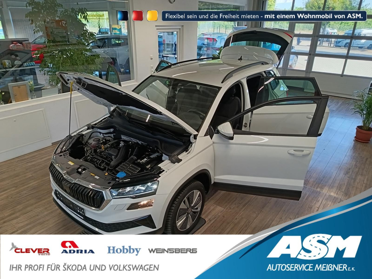 Skoda Karoq Style 1,5TSI DSG*AHK-VORBER*NAVI*LED*R-KAM - Visureigis: foto 1 Skoda Karoq Style 1,5TSI DSG*AHK-VORBER*NAVI*LED*R-KAM - Visureigis: foto 1