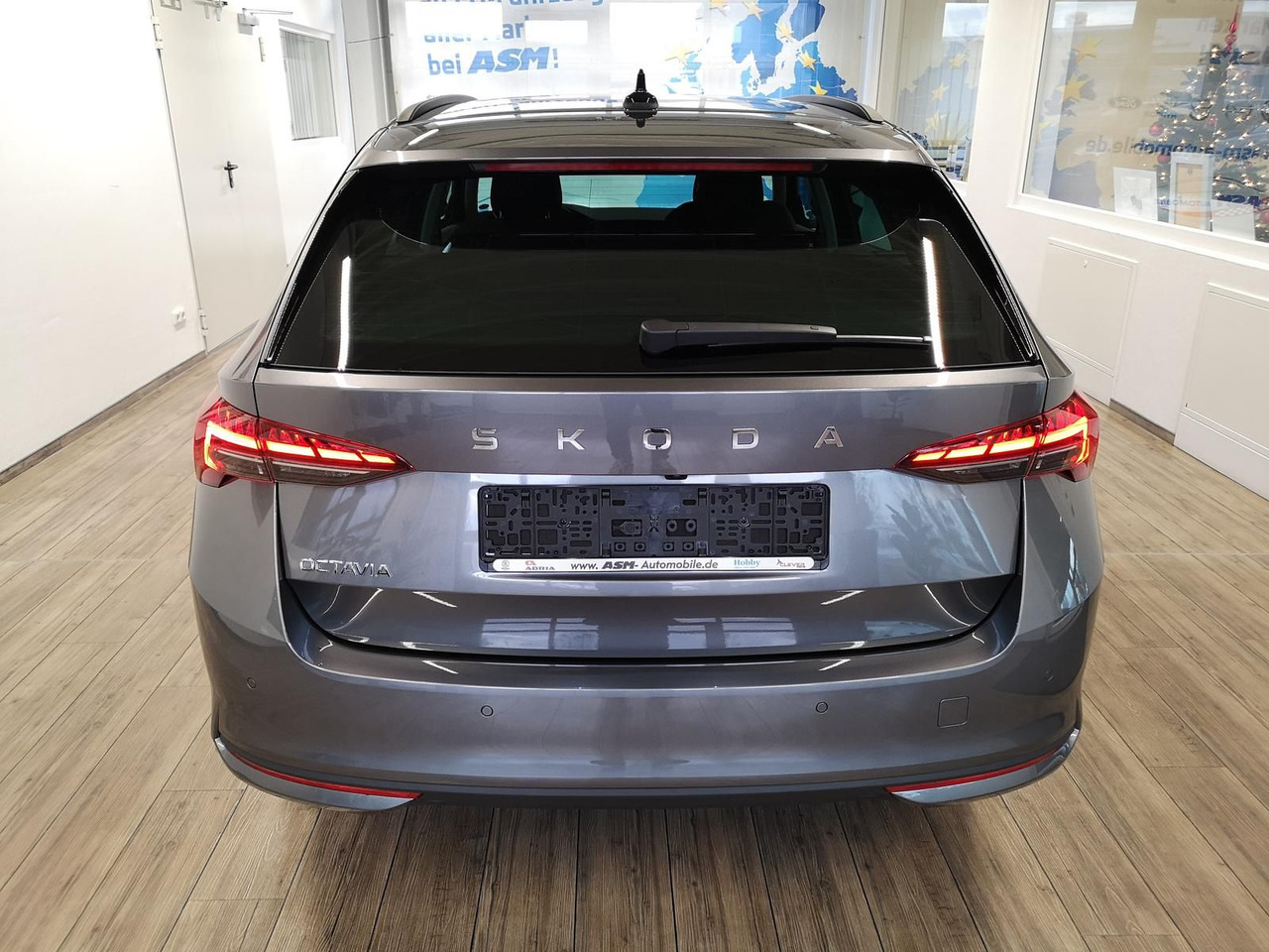 Skoda Octavia Combi Selection DSG*R-KAM*LED*DAB*2xPDC* - Lengvasis automobilis: foto 4 Skoda Octavia Combi Selection DSG*R-KAM*LED*DAB*2xPDC* - Lengvasis automobilis: foto 4