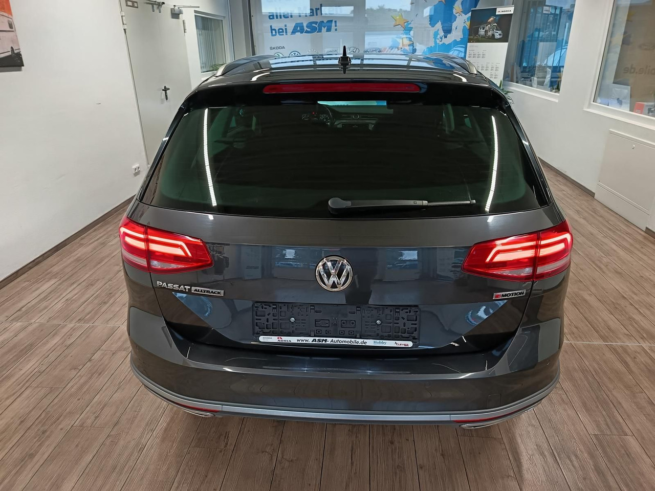 Volkswagen Passat Alltrack 2,0TDI DSG 4x4*360°*NAVI*ACC*LED - Universalas: foto 5 Volkswagen Passat Alltrack 2,0TDI DSG 4x4*360°*NAVI*ACC*LED - Universalas: foto 5