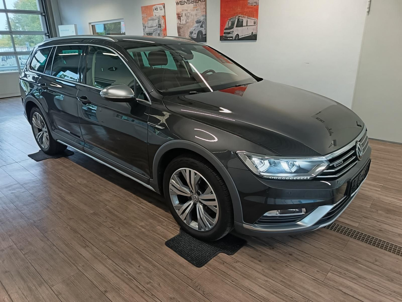 Volkswagen Passat Alltrack 2,0TDI DSG 4x4*360°*NAVI*ACC*LED - Universalas: foto 3 Volkswagen Passat Alltrack 2,0TDI DSG 4x4*360°*NAVI*ACC*LED - Universalas: foto 3