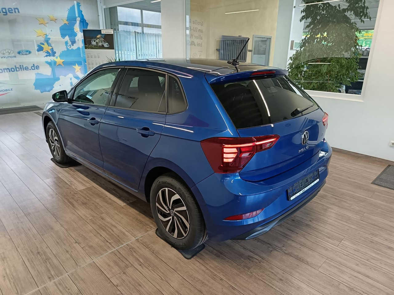 Volkswagen Polo Life 1.0 TSI 70 kW*LED*R-KAM*TEMP*PDC*SHZ* - Lengvasis automobilis: foto 4 Volkswagen Polo Life 1.0 TSI 70 kW*LED*R-KAM*TEMP*PDC*SHZ* - Lengvasis automobilis: foto 4