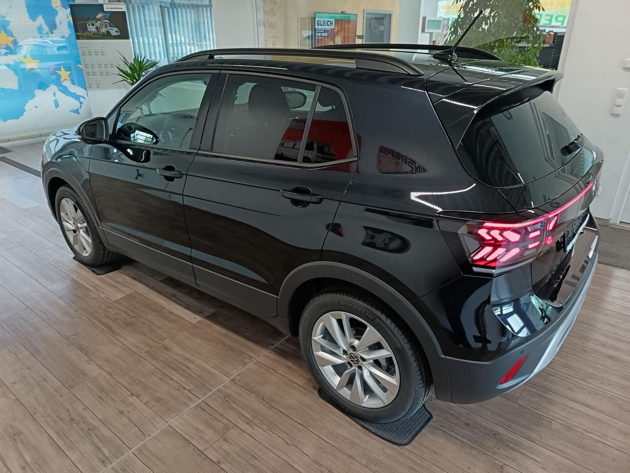 Volkswagen T-Cross Life 1.5 TSI DSG*AHK*MATRIX LED*ACC*SHZ* - Visureigis: foto 4 Volkswagen T-Cross Life 1.5 TSI DSG*AHK*MATRIX LED*ACC*SHZ* - Visureigis: foto 4