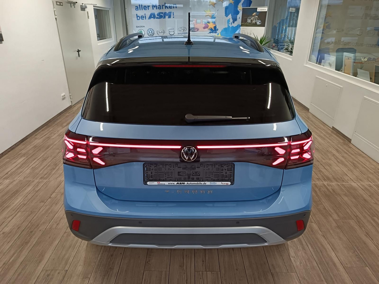 Volkswagen T-Cross Life 1.5 TSI DSG*AHK*MATRIX LED*ACC*SHZ* - Visureigis: foto 5 Volkswagen T-Cross Life 1.5 TSI DSG*AHK*MATRIX LED*ACC*SHZ* - Visureigis: foto 5