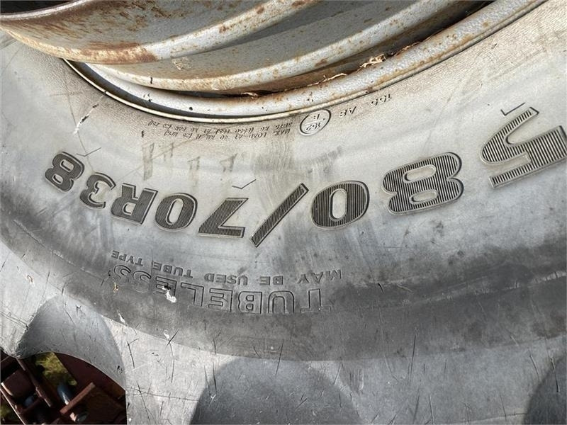 Dual 5-klods 580/70r38 - Padangos ir ratlankiai: foto 2 Dual 5-klods 580/70r38 - Padangos ir ratlankiai: foto 2