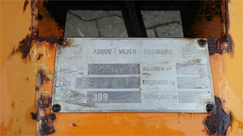 Epoke FS 3 17 - Rotacinė šluota: foto 4 Epoke FS 3 17 - Rotacinė šluota: foto 4