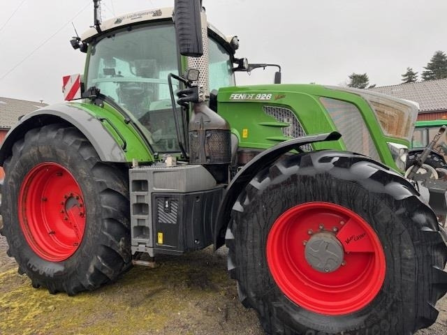 Fendt 828 Vario S4 Profi - Traktorius: foto 2 Fendt 828 Vario S4 Profi - Traktorius: foto 2