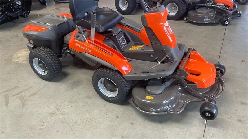 Husqvarna R200IX AWD Elektrisk - Vejapjovė: foto 1 Husqvarna R200IX AWD Elektrisk - Vejapjovė: foto 1