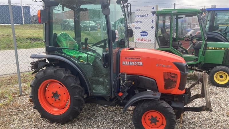 Kubota STW37 Kun 1145 timer - Komunalinis traktorius: foto 1 Kubota STW37 Kun 1145 timer - Komunalinis traktorius: foto 1
