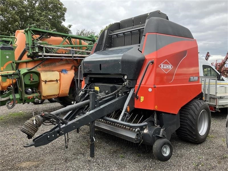 Kuhn VB 2295 - Ruloninis presas: foto 2 Kuhn VB 2295 - Ruloninis presas: foto 2