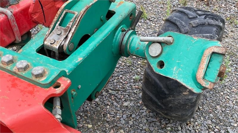 Kverneland EG 100-300-28 - Plūgas: foto 4 Kverneland EG 100-300-28 - Plūgas: foto 4