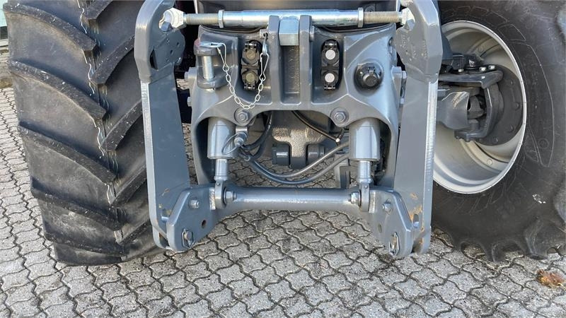 Massey Ferguson 6S.165 Dyna 6 Exclusive - Traktorius: foto 4 Massey Ferguson 6S.165 Dyna 6 Exclusive - Traktorius: foto 4