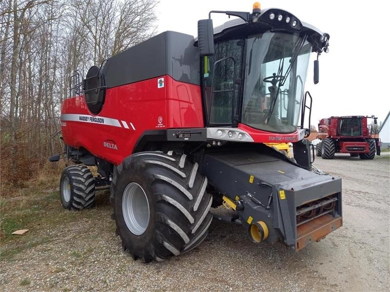 Massey Ferguson 9380 DELTA 35 fods Powerflow - Derliaus nuėmimo kombainas: foto 2 Massey Ferguson 9380 DELTA 35 fods Powerflow - Derliaus nuėmimo kombainas: foto 2