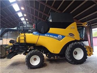 New Holland CR9.80 - Derliaus nuėmimo kombainas: foto 1 New Holland CR9.80 - Derliaus nuėmimo kombainas: foto 1