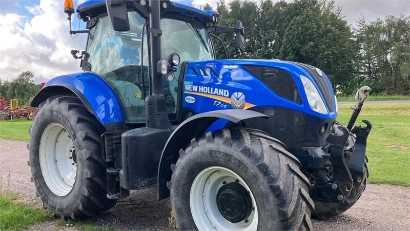New Holland T7.175 Auto Command - Traktorius: foto 4 New Holland T7.175 Auto Command - Traktorius: foto 4