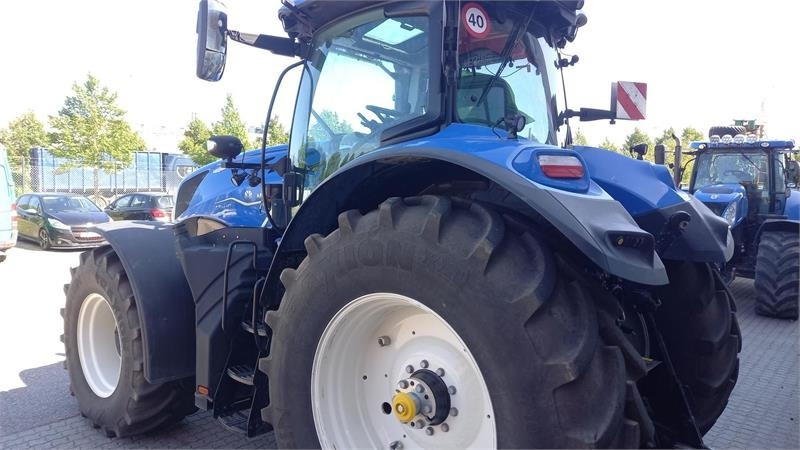 New Holland T7.315 HD - Traktorius: foto 4 New Holland T7.315 HD - Traktorius: foto 4