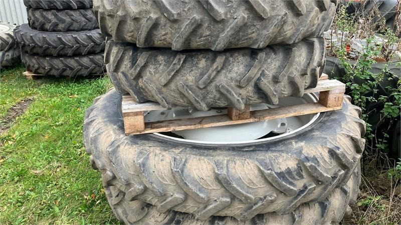 Taurus 270/95R32 - 300/95R46  - Padanga - Žemės ūkio technika: foto 1 Taurus 270/95R32 - 300/95R46  - Padanga - Žemės ūkio technika: foto 1