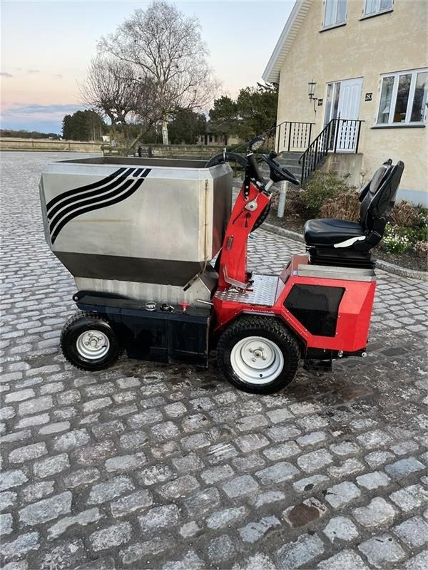 Twinca Fodervogn 4.60 - Gyvulininkystės įranga: foto 5 Twinca Fodervogn 4.60 - Gyvulininkystės įranga: foto 5