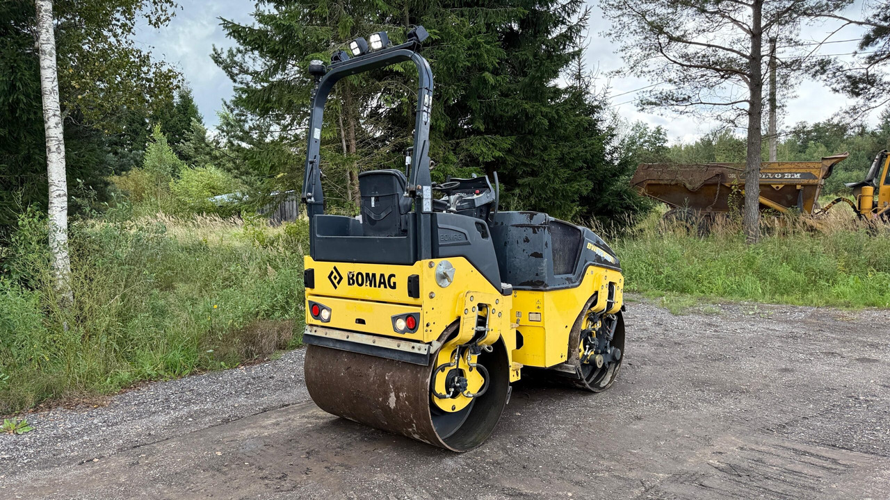 BOMAG BW 135 AD-5 - Asfalto volus: foto 5 BOMAG BW 135 AD-5 - Asfalto volus: foto 5