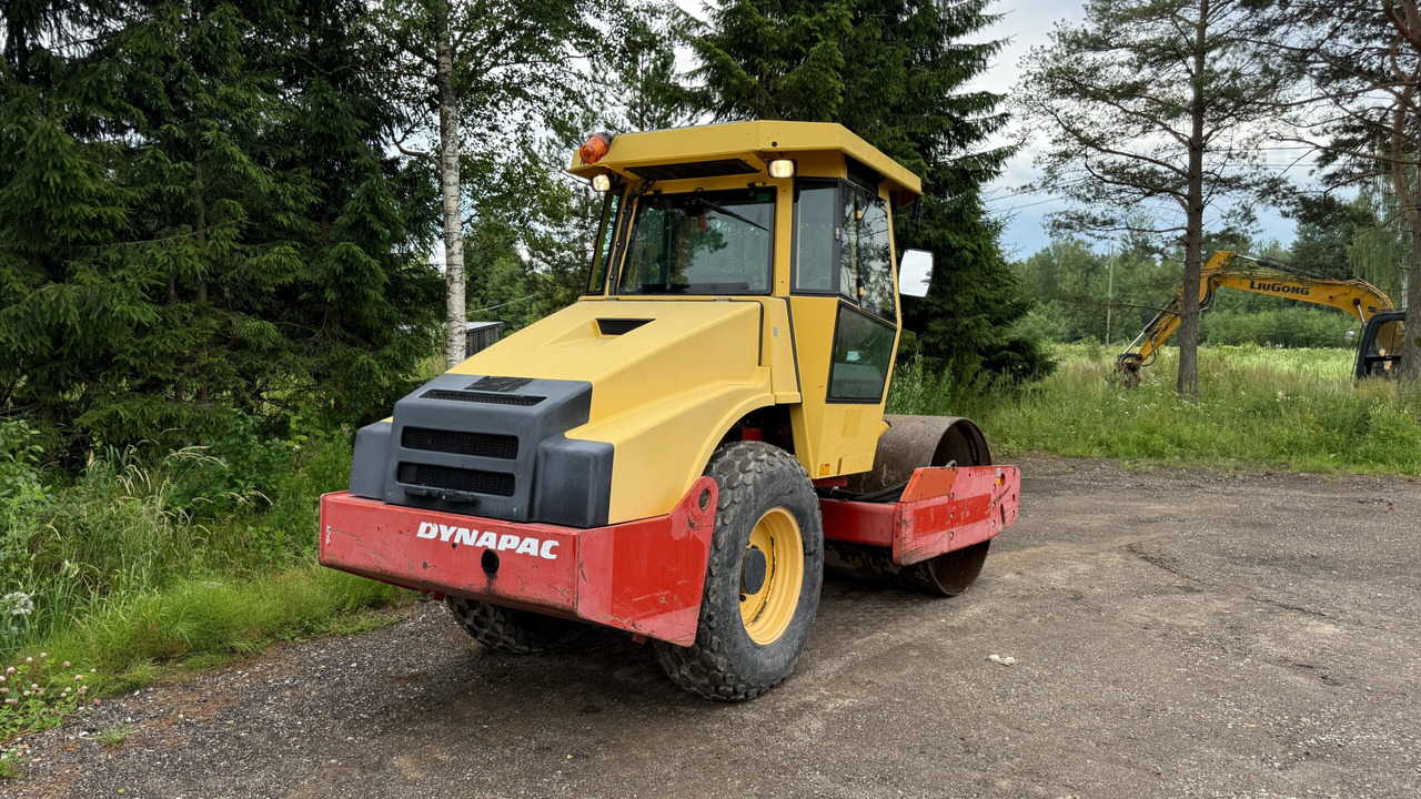 Dynapac CA152D - Kompaktorius: foto 4 Dynapac CA152D - Kompaktorius: foto 4