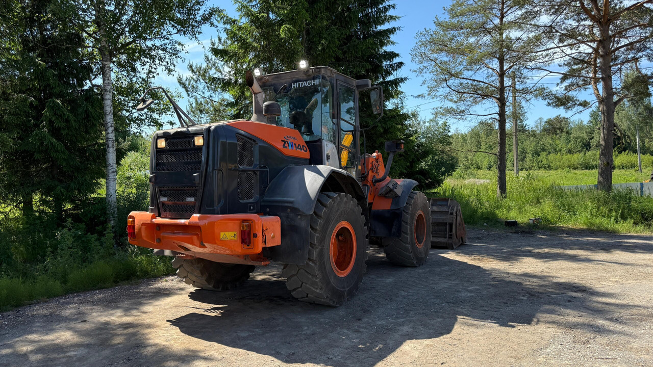 Hitachi ZW140 - Ratinis krautuvas: foto 4 Hitachi ZW140 - Ratinis krautuvas: foto 4