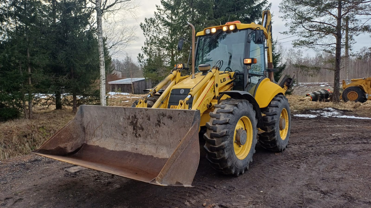 New Holland LB115-4PS - Ekskavatorius-krautuvas: foto 1 New Holland LB115-4PS - Ekskavatorius-krautuvas: foto 1