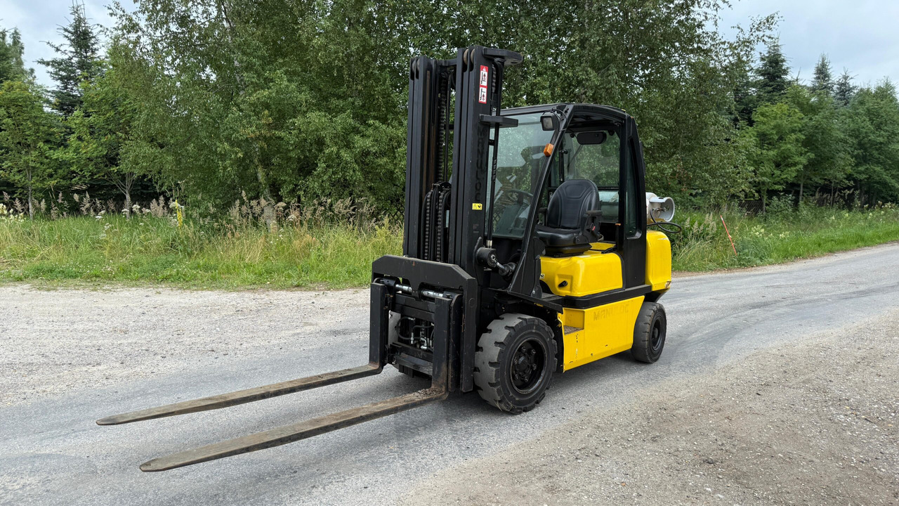 Nissan DX30 - Dyzelinis krautuvas: foto 1 Nissan DX30 - Dyzelinis krautuvas: foto 1