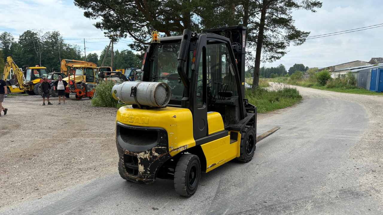 Nissan DX30 - Dyzelinis krautuvas: foto 5 Nissan DX30 - Dyzelinis krautuvas: foto 5