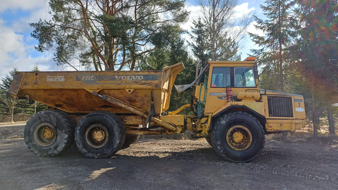 Volvo A25C 6X6 - Šarnyrinis savivartis: foto 5 Volvo A25C 6X6 - Šarnyrinis savivartis: foto 5