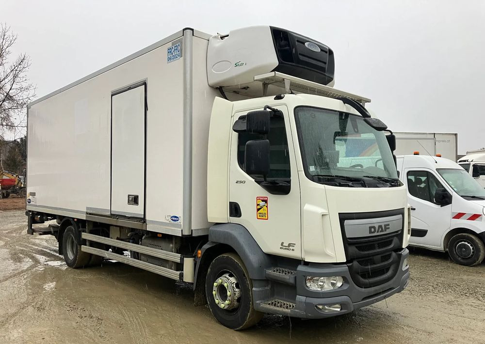 DAF Daf LF 16.250 chłodnia multi temperatura 16 palet - Refrižeratorius sunkvežimis: foto 2 DAF Daf LF 16.250 chłodnia multi temperatura 16 palet - Refrižeratorius sunkvežimis: foto 2