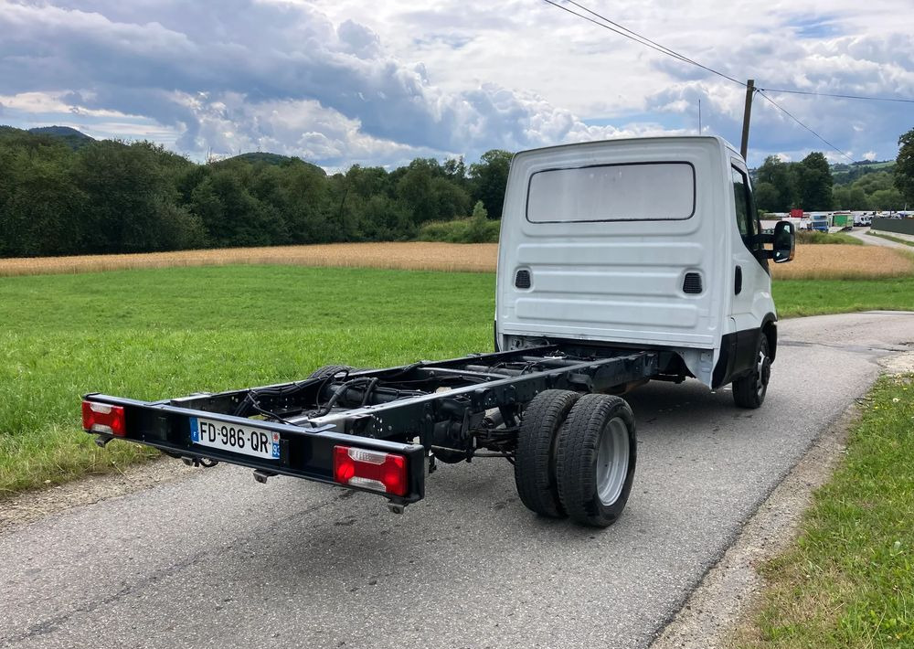 Iveco DAILY 35C14 ramo do zabudowy kiper wywrotka - Važiuoklės sunkvežimis: foto 3 Iveco DAILY 35C14 ramo do zabudowy kiper wywrotka - Važiuoklės sunkvežimis: foto 3