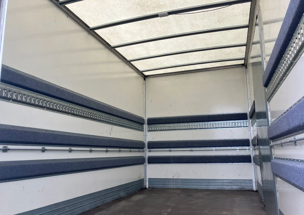 Iveco DAILY 35C16 kontener kurierka 3.0 silnik - Furgonas su krovinių dėže: foto 5 Iveco DAILY 35C16 kontener kurierka 3.0 silnik - Furgonas su krovinių dėže: foto 5