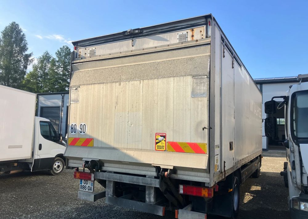 Mercedes-Benz Atego 1218 kurierka kontener - Furgonas sunkvežimis: foto 4 Mercedes-Benz Atego 1218 kurierka kontener - Furgonas sunkvežimis: foto 4