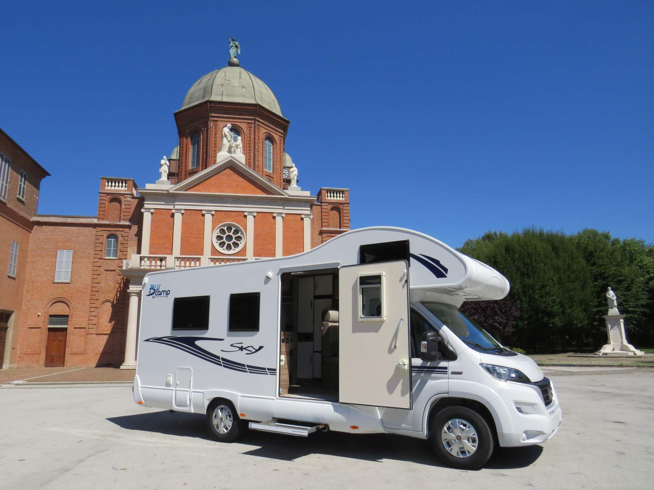 Fiat Ducato RETRACTABLE PLATFORM (300KG CAPACITY) - Kemperis: foto 5 Fiat Ducato RETRACTABLE PLATFORM (300KG CAPACITY) - Kemperis: foto 5