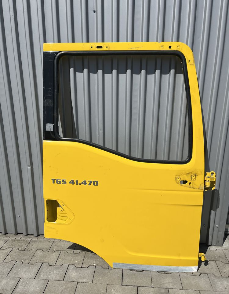 Drzwi prawe MAN TGS TG3 drzwi pasażera nowy model - Kėbulas ir išorė - Sunkvežimis: foto 1 Drzwi prawe MAN TGS TG3 drzwi pasażera nowy model - Kėbulas ir išorė - Sunkvežimis: foto 1