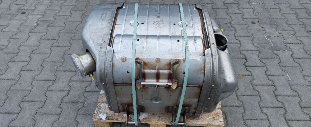 IVECO EUROCARGO EURO 6 KATALIZATOR TŁUMIK NOWY 5801833244 - Katalizatorius - Sunkvežimis: foto 2 IVECO EUROCARGO EURO 6 KATALIZATOR TŁUMIK NOWY 5801833244 - Katalizatorius - Sunkvežimis: foto 2