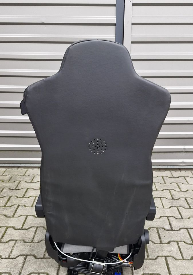 IVECO STRALIS S WAY FOTEL PASAŻERA - Kabina ir interjeras: foto 5 IVECO STRALIS S WAY FOTEL PASAŻERA - Kabina ir interjeras: foto 5