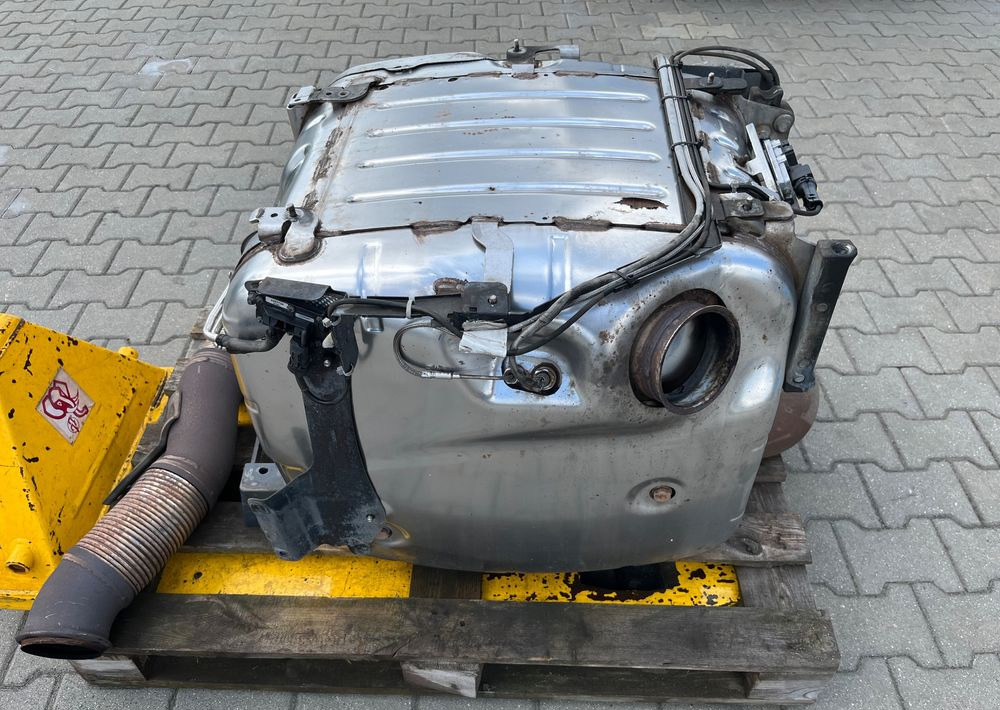 Katalizator Scania R S wydech DPF NGS NGR kompletny - Išmetimo sistema - Sunkvežimis: foto 3 Katalizator Scania R S wydech DPF NGS NGR kompletny - Išmetimo sistema - Sunkvežimis: foto 3