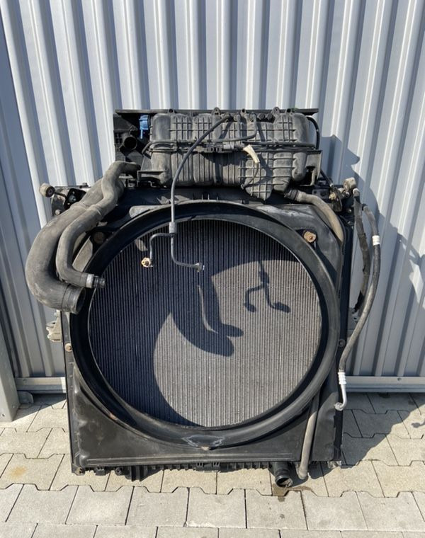 Komplet chłodnic MAN TGX euro 6 chłodnice 90 cm - Radiatorius - Sunkvežimis: foto 1 Komplet chłodnic MAN TGX euro 6 chłodnice 90 cm - Radiatorius - Sunkvežimis: foto 1