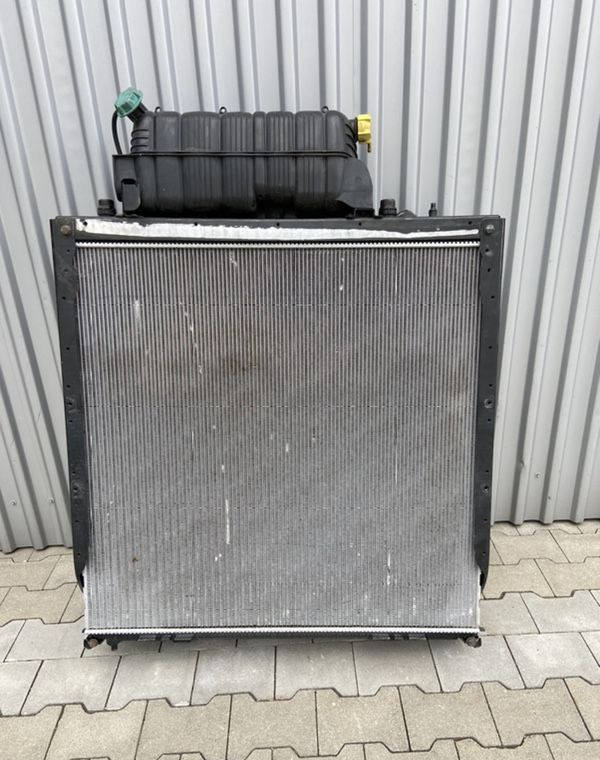 Komplet chłodnic MAN TGX euro 6 chłodnice 90cm - Radiatorius - Lengvasis automobilis: foto 1 Komplet chłodnic MAN TGX euro 6 chłodnice 90cm - Radiatorius - Lengvasis automobilis: foto 1