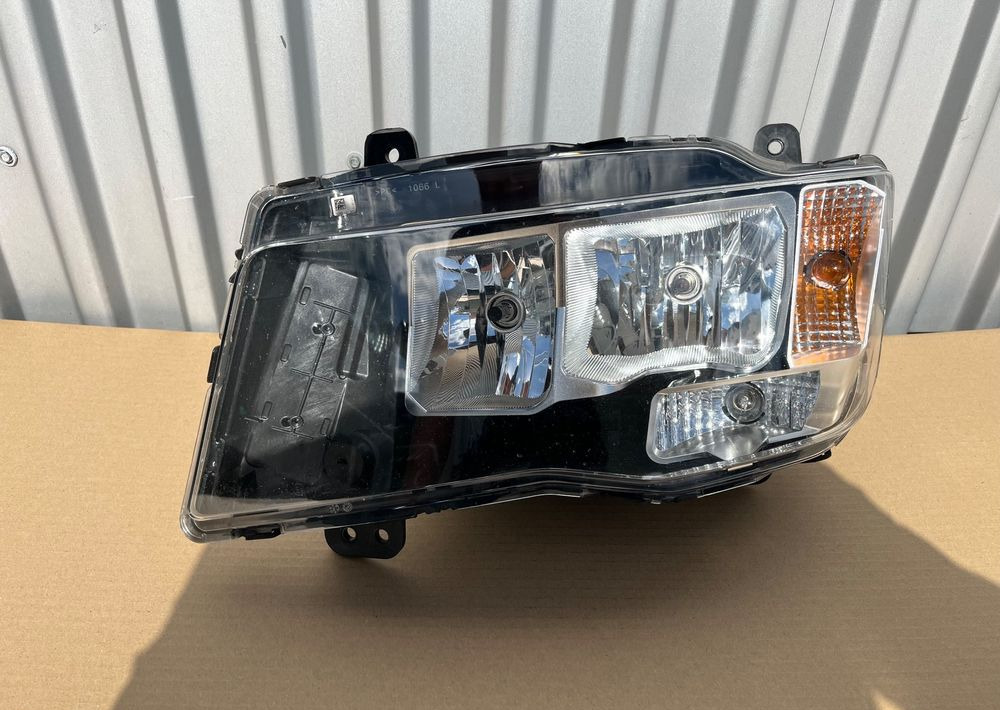 Lampa MAN TGL TGM TG3 reflektor RH nowy model - Apšvietimas - Sunkvežimis: foto 1 Lampa MAN TGL TGM TG3 reflektor RH nowy model - Apšvietimas - Sunkvežimis: foto 1