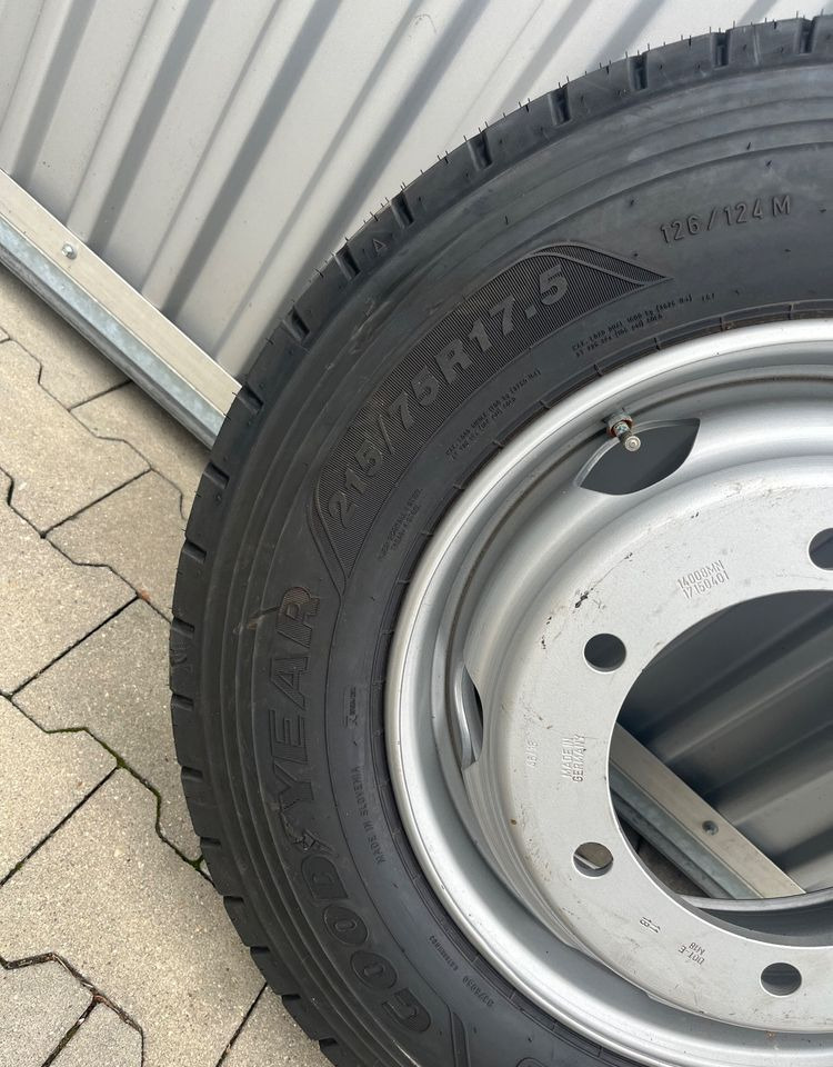 NOWE koło opona Goodyear KMAX D 215/75R 17.5 - Padangos ir ratlankiai - Sunkvežimis: foto 2 NOWE koło opona Goodyear KMAX D 215/75R 17.5 - Padangos ir ratlankiai - Sunkvežimis: foto 2