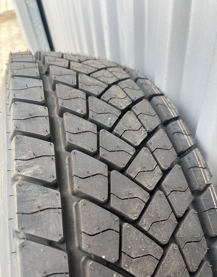 NOWE koło opona Goodyear KMAX D 215/75R 17.5 - Padangos ir ratlankiai - Sunkvežimis: foto 4 NOWE koło opona Goodyear KMAX D 215/75R 17.5 - Padangos ir ratlankiai - Sunkvežimis: foto 4