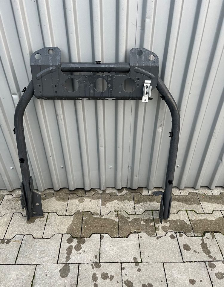 NOWY pałąk Volvo FH mocowanie przewodów wspornik - Kėbulas ir išorė - Sunkvežimis: foto 2 NOWY pałąk Volvo FH mocowanie przewodów wspornik - Kėbulas ir išorė - Sunkvežimis: foto 2