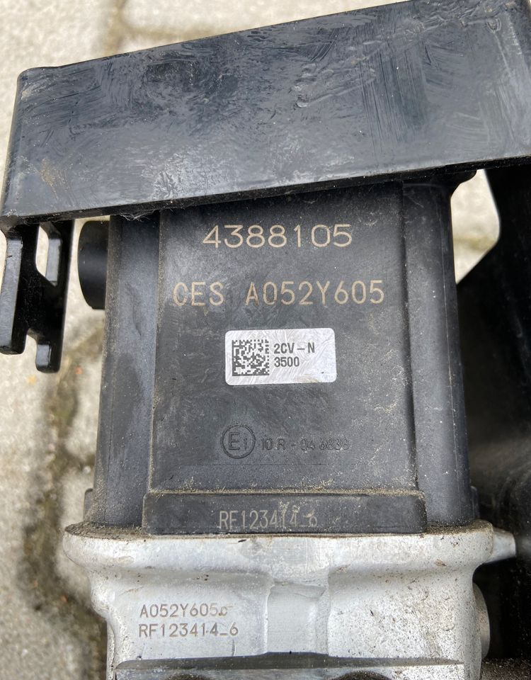 Pompa Adblue DAF XF 106 euro 6 lift moduł ad blue - Kuro sistema - Sunkvežimis: foto 2 Pompa Adblue DAF XF 106 euro 6 lift moduł ad blue - Kuro sistema - Sunkvežimis: foto 2