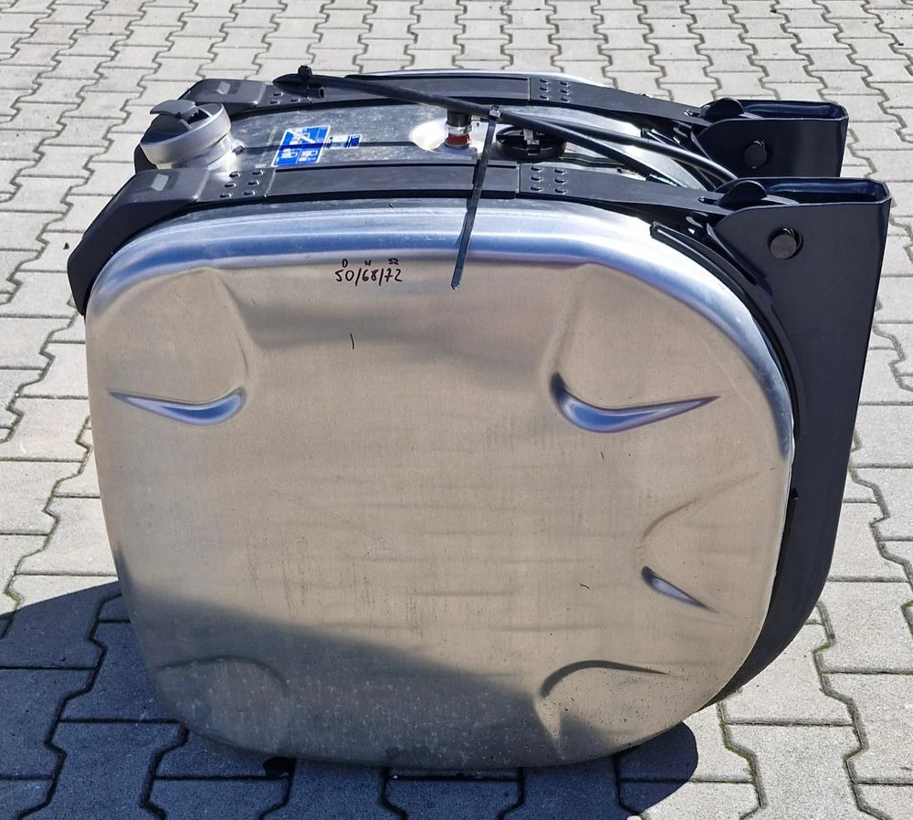 SCANIA R S ZBIORNIK PALIWA 220L NOWY - Degalų bakas - Sunkvežimis: foto 4 SCANIA R S ZBIORNIK PALIWA 220L NOWY - Degalų bakas - Sunkvežimis: foto 4