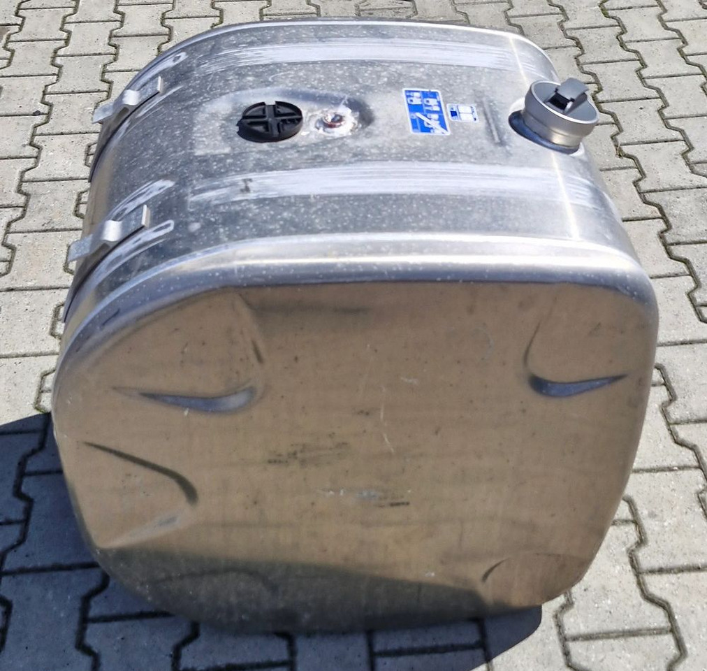 SCANIA R S ZBIORNIK PALIWA 265L NOWY - Degalų bakas - Sunkvežimis: foto 4 SCANIA R S ZBIORNIK PALIWA 265L NOWY - Degalų bakas - Sunkvežimis: foto 4