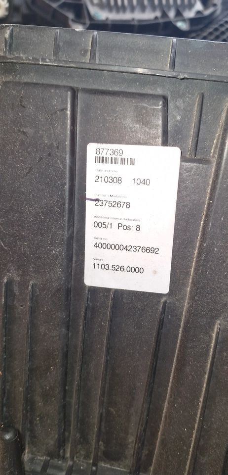 VOLVO FH5 LAMPA PRZEDNIA FULL LED 23752680 23752678 24056515 - Apšvietimas: foto 3 VOLVO FH5 LAMPA PRZEDNIA FULL LED 23752680 23752678 24056515 - Apšvietimas: foto 3