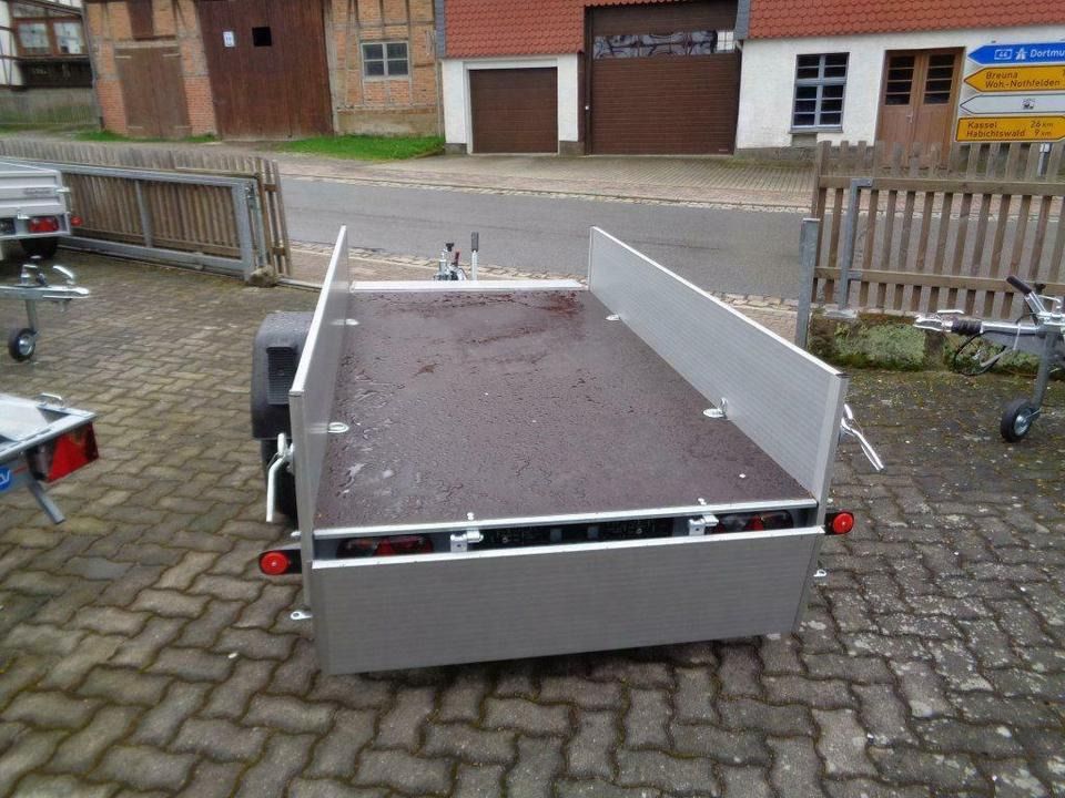 Böckmann PKW-Anhänger, 1,35 to. Einachs, Stirnwandklappe100 km/h - Automobilinė priekaba: foto 5 Böckmann PKW-Anhänger, 1,35 to. Einachs, Stirnwandklappe100 km/h - Automobilinė priekaba: foto 5