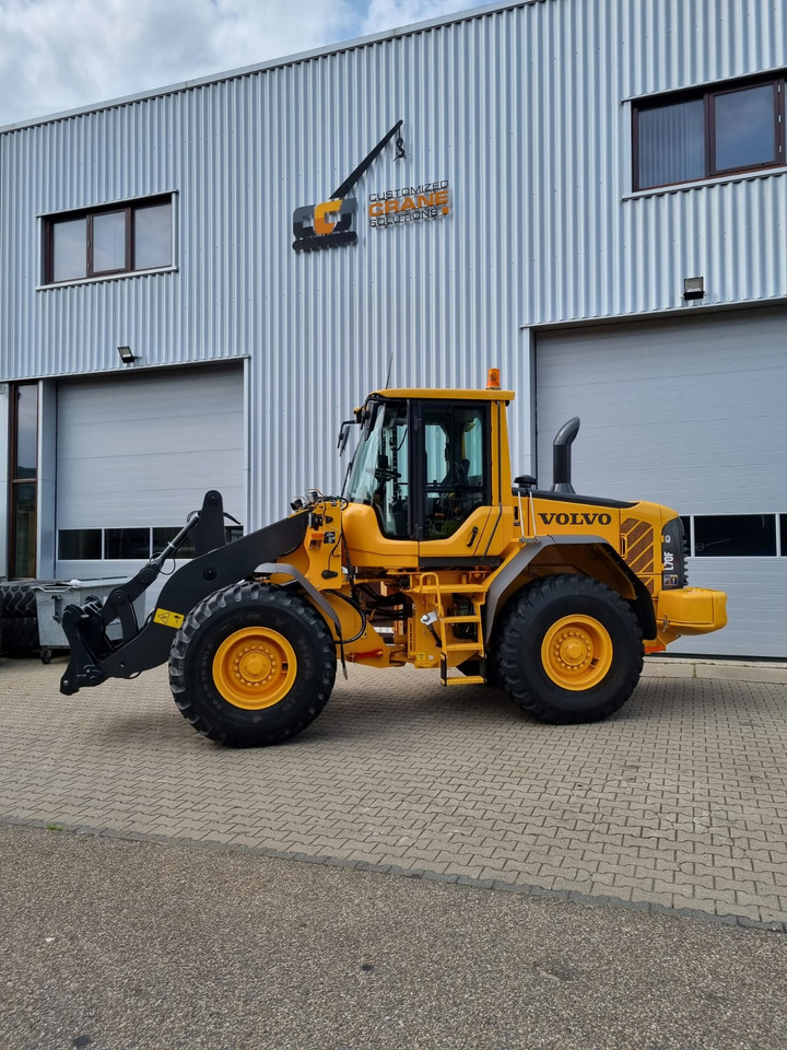 VOLVO L70F 2009 with new engine - Ratinis krautuvas: foto 1 VOLVO L70F 2009 with new engine - Ratinis krautuvas: foto 1